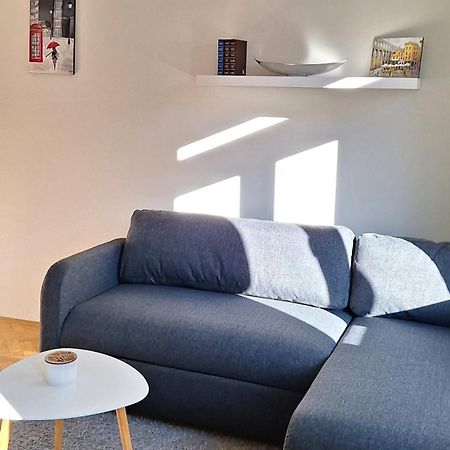 Lena'S Apartman Pécs Zewnętrze zdjęcie